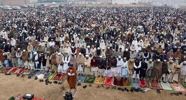 Eid-ul Fitr Prayer in All over the world – Pictures 